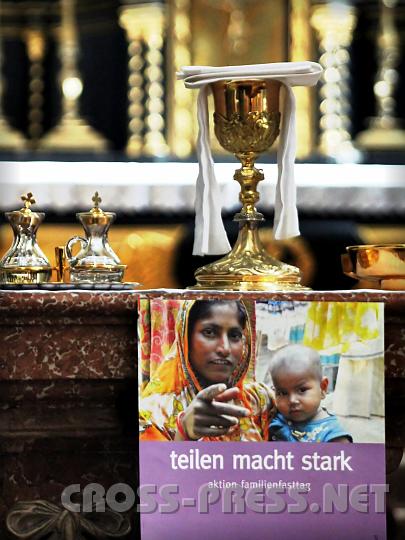 2009.03.08_11.00.19_01.jpg - Die ersten Christen teilten nicht nur Brot und Wein, sondern auch Hab und Gut: das war das Geheimnis ihrer Strke.    Daher das Motto der Familienfasttage:  "Teilen macht stark".