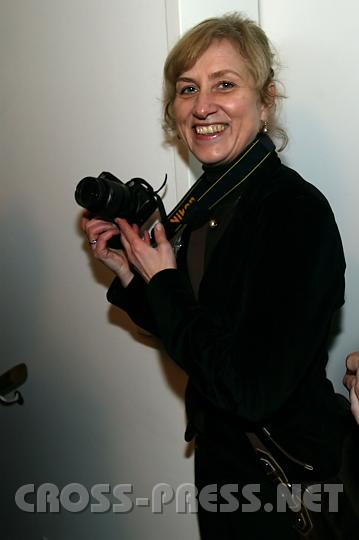 2008.11.14_15.02.15.JPG - Elisabeth Deutsch, zustndig fr die ffentlichkeitsarbeit, sprich fr tolle Presseaussendungen von "Rettet das Kind" N.
