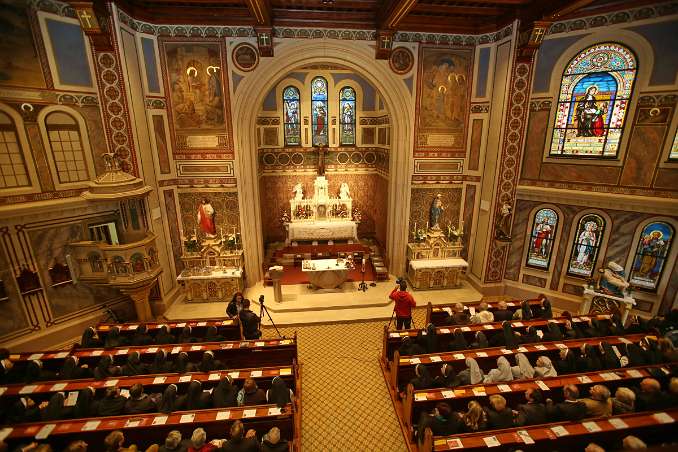 WiederEröffnung der KlosterKirche Wunderschön renoviert präsentiert sich die Klosterkirche.