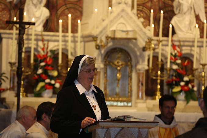 WiederEöffnung der KlosterKirche Generaloberin Sr. Franziska Bruckner