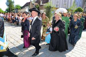 Frohnleichnam 2019 in Haag Enzug der Trachten