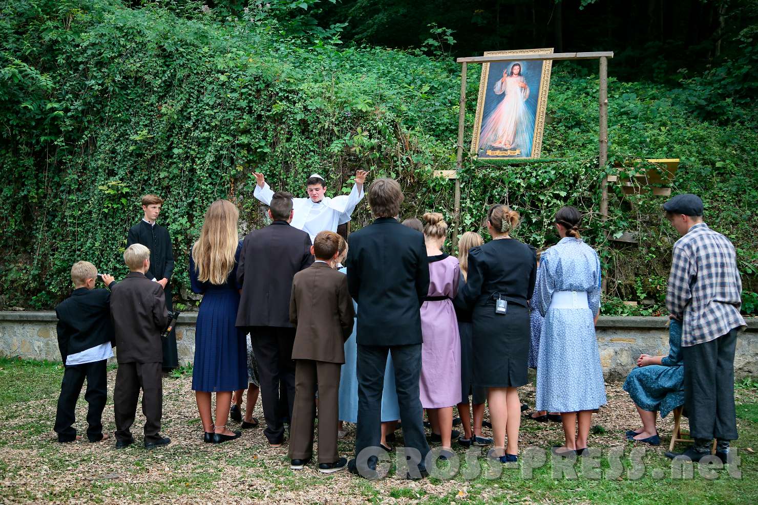 2017.07.29_18.54.00.jpg - Papst JP II. am Grabmal der Schwester Faustyna; dieses befindet sich in Lagiewniki (südlich von Krakau).