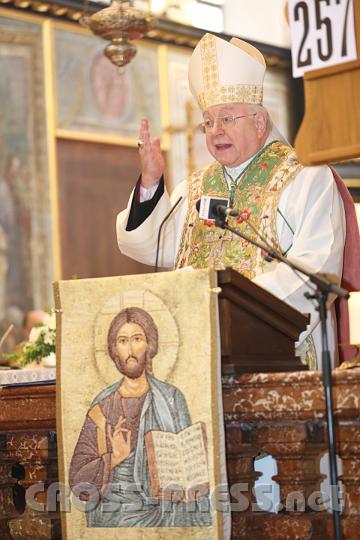 2012.11.04_10.30.02.jpg - Nuntius Erzbischof Stephan Zurbriggen bei seiner Predigt.  Im Anschluss an den Gottesdienst verlas er eine Grußbotschaft von Benedikt XVI., in welcher der Papst die Verdienste des Stiftes würdigte.