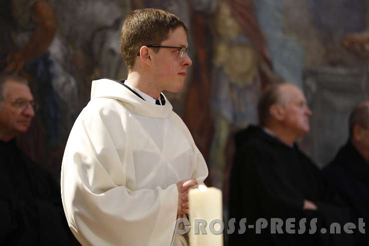 2015.11.28_10.09.13.JPG - Weihekandidat Frater Matthäus