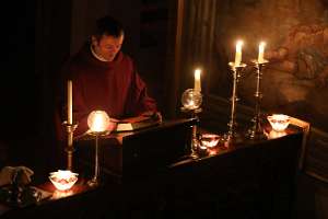 Rorate-Messe im Stift Seitenstetten Prior Pfr. P. Laurentius Resch