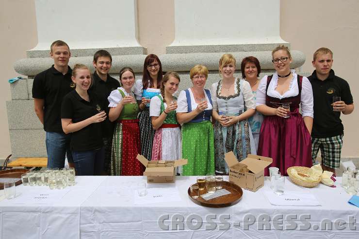 2014.06.15_13.13.27.jpg - Das "Agape-Team" der KJ Rosenau.