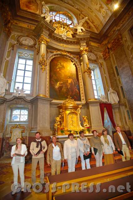 2016.06.10_20.41.25.JPG - ... und gleichzeitig auch vom rechten Seitenaltar.