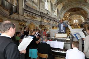 Firmung am Sonntagberg, 10h30 Musikalisch gestaltet wurde die Firmungsmesse durch einen eigens formierten 