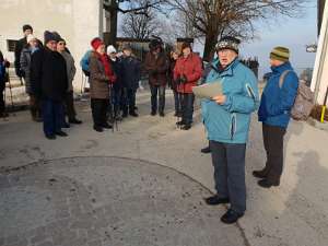 WinterWanderung der KMB Dekanat Haag Organisator Johann Kojeder begrüßt die Teilnehmer der Wanderung.