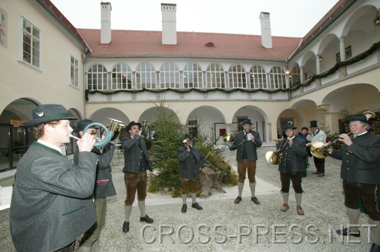 06.12.01_001 Jagdhornblser