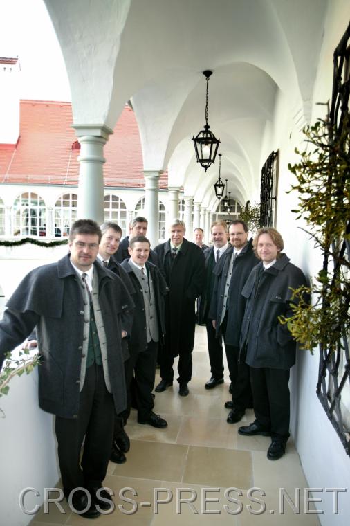 06.12.03_010 d'Urlataler Sngerrunde mit St.Peterer BM Heuras