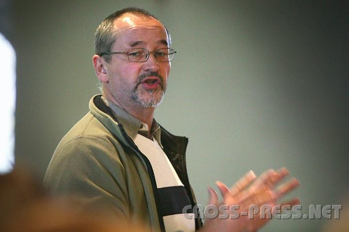 2008.10.26_10.12.47.JPG - Leopold Sigl, Komponist der "Jgersttter-Messe" dirigierte die Chre persnlich.