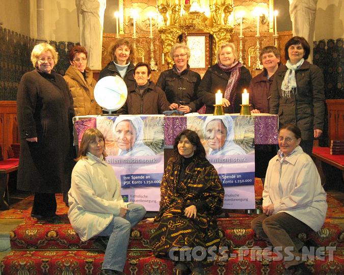 2010.03.21_21.00.03.jpg - Der heurige Familienfasttag stand unter dem Motto "Klima wandelt Frauenwelten". Die Folgen des Klimawandels treffen in erster Linie nicht die Verursacher selbst, sondern jene, die am wenigsten dazu beigetragen haben: die Menschen in den Lndern des Sdens, und dort besonders Frauen.