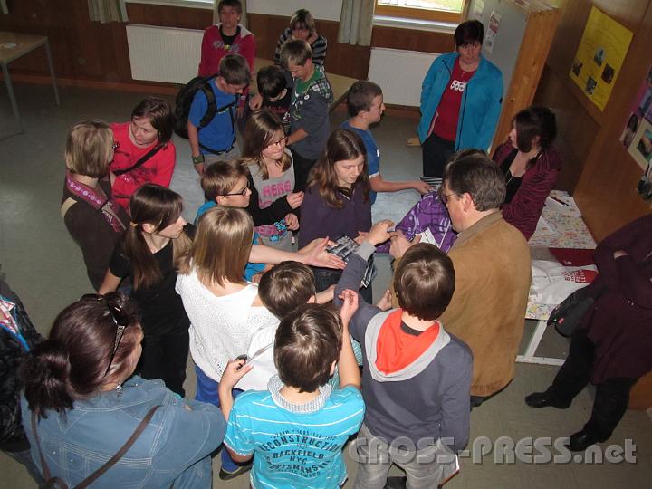 2012.03.23_17.24.04.jpg - Ende unseres "Churchy-Days": alle werden abgeholt.