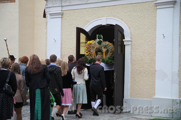 2012.09.30_08.59.32_01.jpg