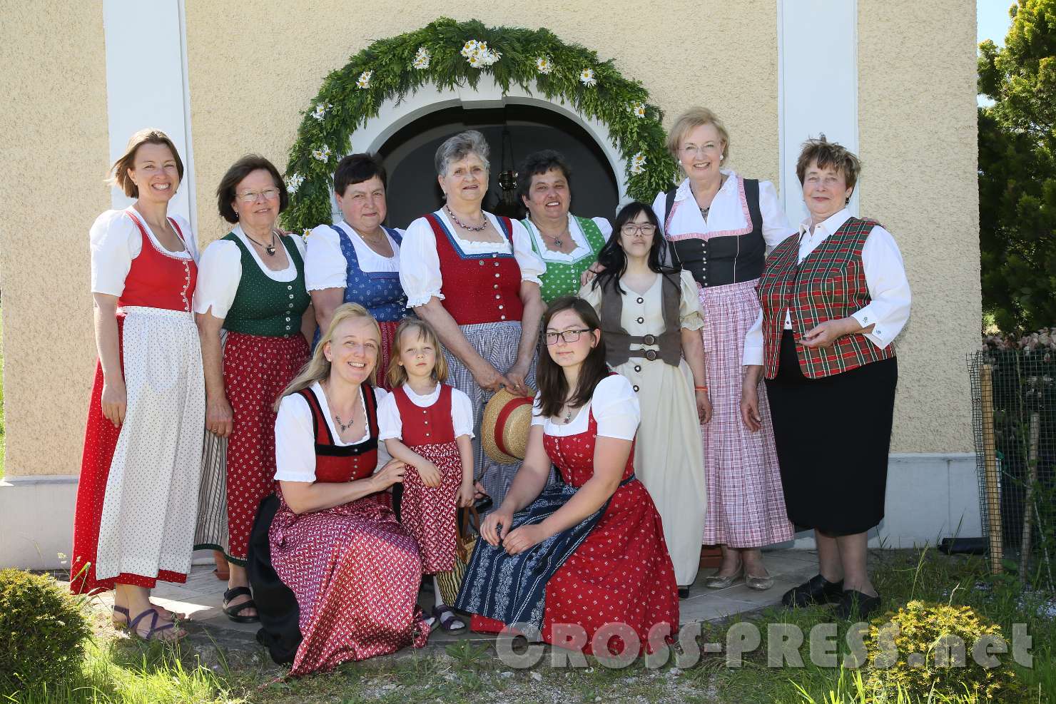 2017.05.28_15.25.47.jpg - Mitglieder-Gruppenfoto (einige fehlen) ...