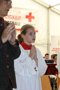 Eröffnung und Segnung der Rotkreuz Bezirksstelle St.Peter/Au Ministrantin