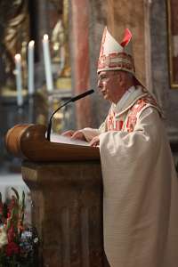 DankGottesDienst für Bischof Küng Bischof emeritus Klaus Küng bei seiner Predigt.