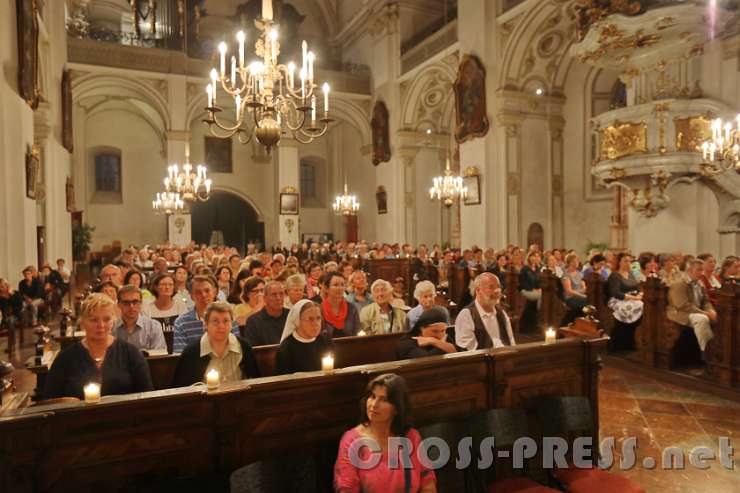 2016.09.08_20.08.57.JPG - Sehr gut besucht war der Gottesdienst in der Michaelerkirche.