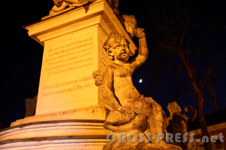 2016.12.04_17.05.58.jpg - Engel an der Mariensäule