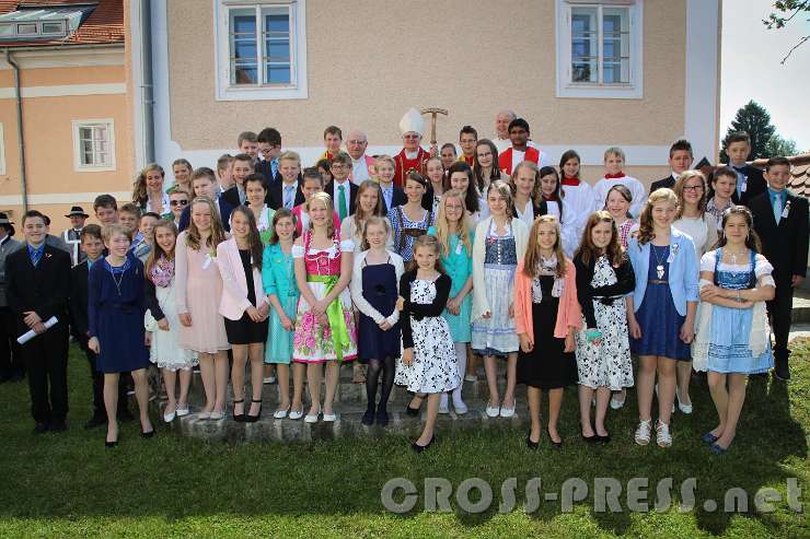 2015.05.31_10.52.29.JPG - Gruppenfoto mit Firmlingen