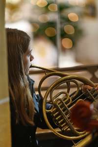 Epiphanie-Messe mit P.Jacobus Hornspielerin