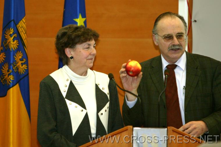 06.03.17_043 Eva und DI Erich Berger, Leiter der Akademie fr Familienpdagogik der sterreichischen Schnstattbewegung