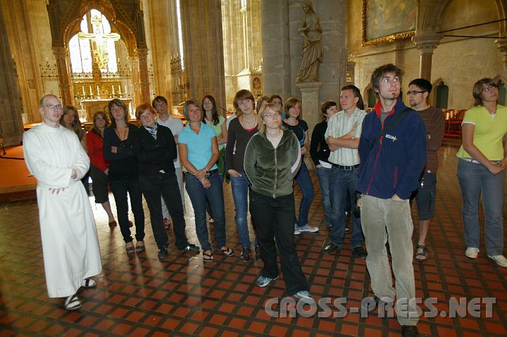 2008.07.05_09.17.11.JPG - Fhrung durch Stift Heiligenkreuz mit Fr. Coelestin