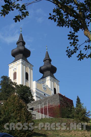 2010.09.12_16.39.03.jpg - Festtagswetter herrschte zur Jubilumsfeier von Maria Taferl.