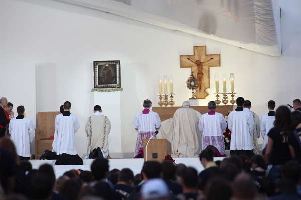 Papst Benedikt XVI in Kroatien 2011 - Vigil mit Jugendlichen