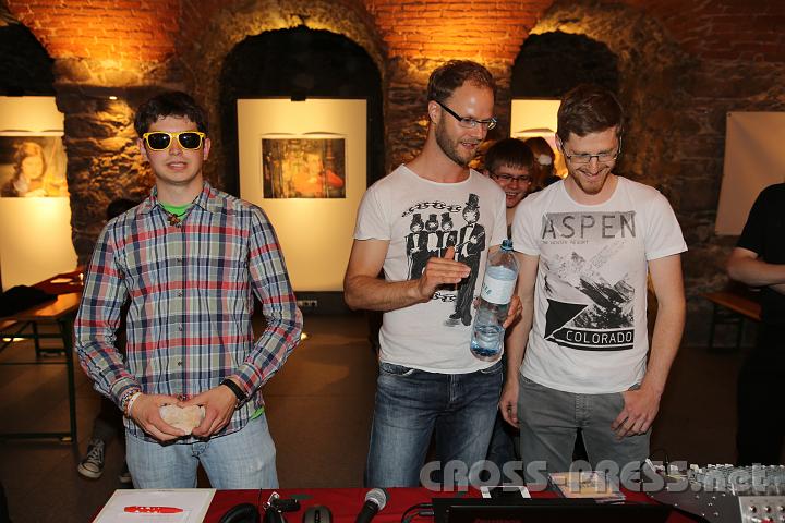 2012.06.08_20.15.05.jpg - Die Crew