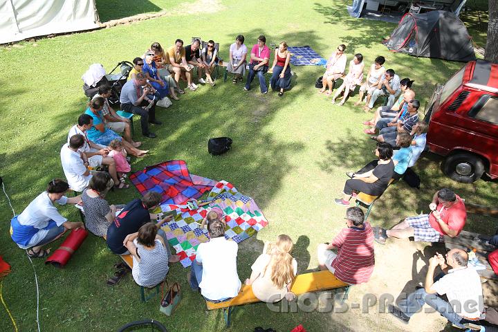 2012.07.19_16.10.14.jpg - Großes Interesse am Workshop von P.Andreas Hasenburger "Das ist der Wille Gottes: eure Heiligung. - Die 2. Umkehr."