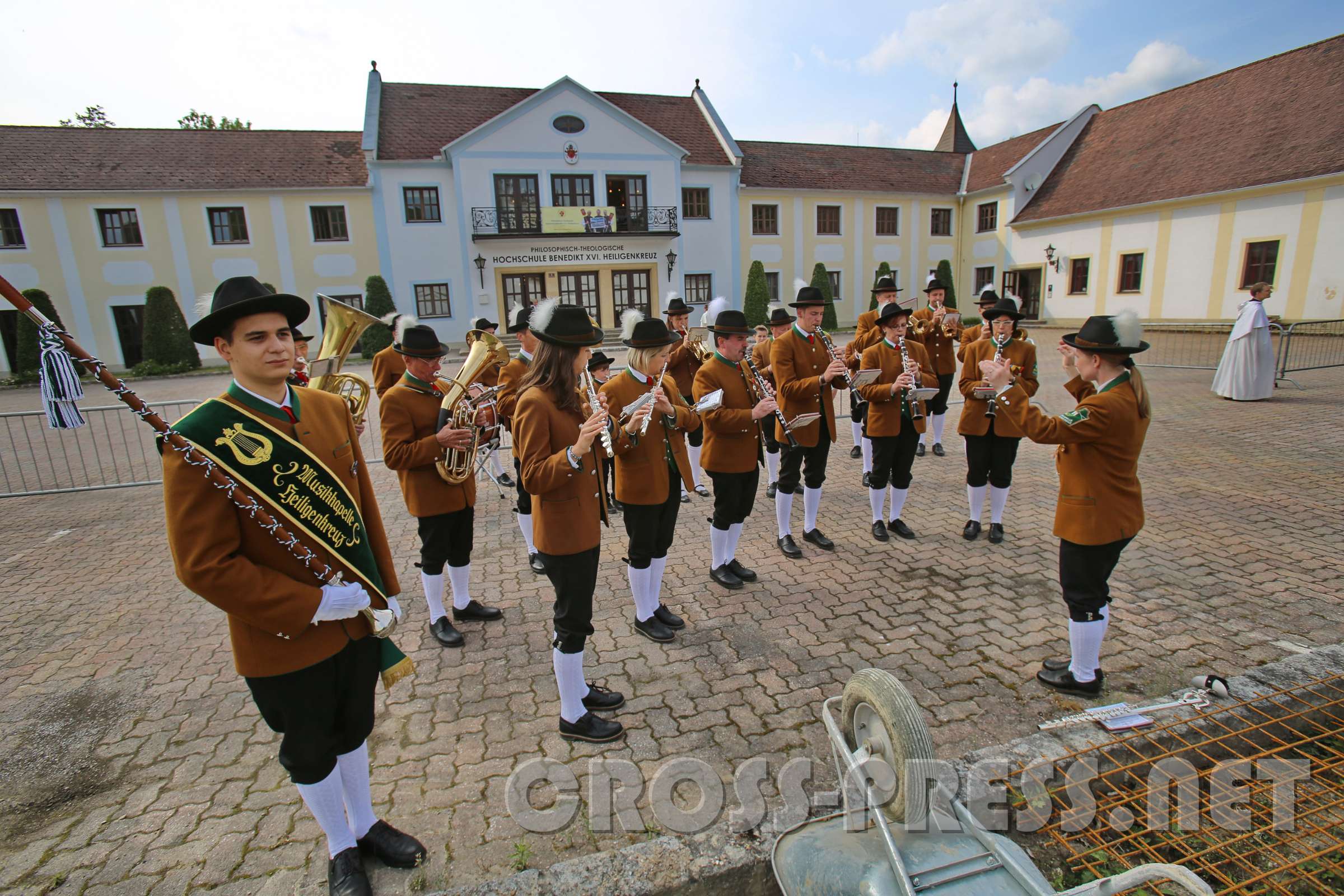 GrundSteinLegung für den HochSchul-AusBau 