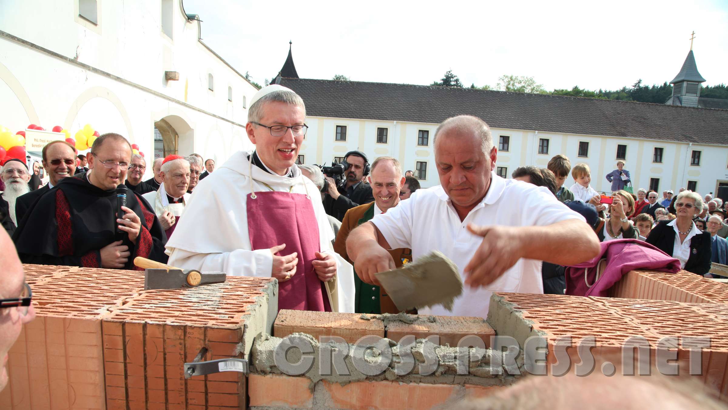 GrundSteinLegung für den HochSchul-AusBau 
