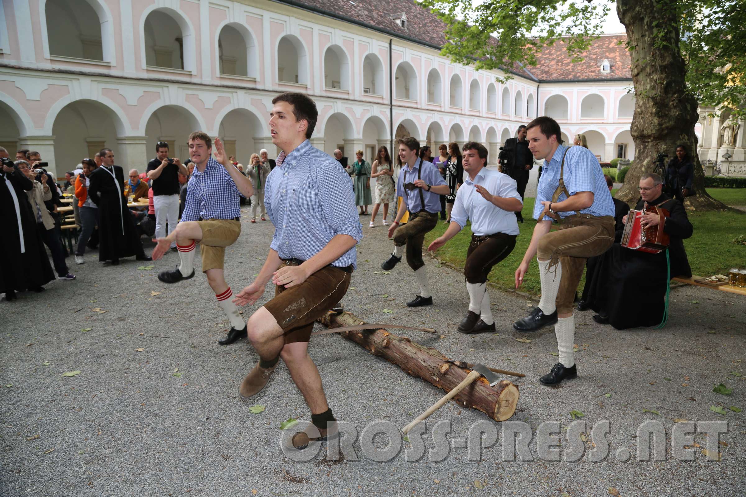 GrundSteinLegung für den HochSchul-AusBau 