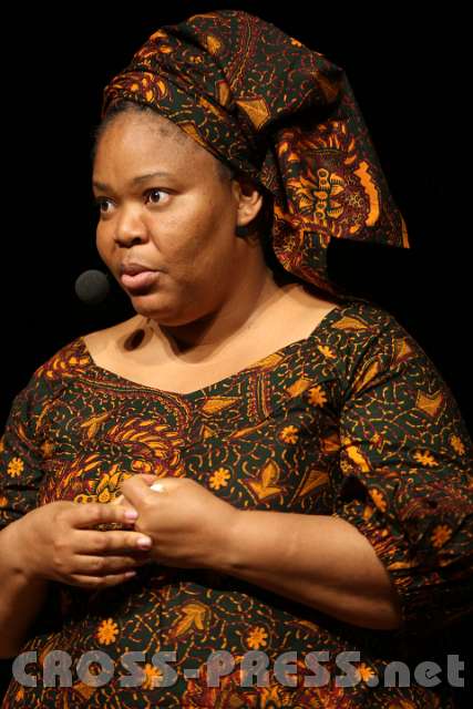 2014.09.22_19.58.03.jpg - Leymah Gbowee