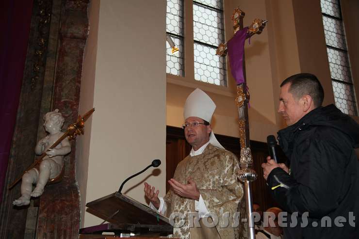 2016.03.13_16.32.10.JPG - Weihbischof Turnovszky bei seiner Predigt.