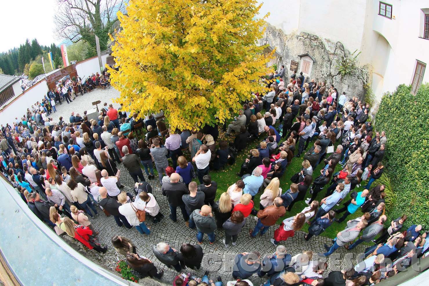 2017.09.30_14.58.00.jpg - Hof von Mariastein.