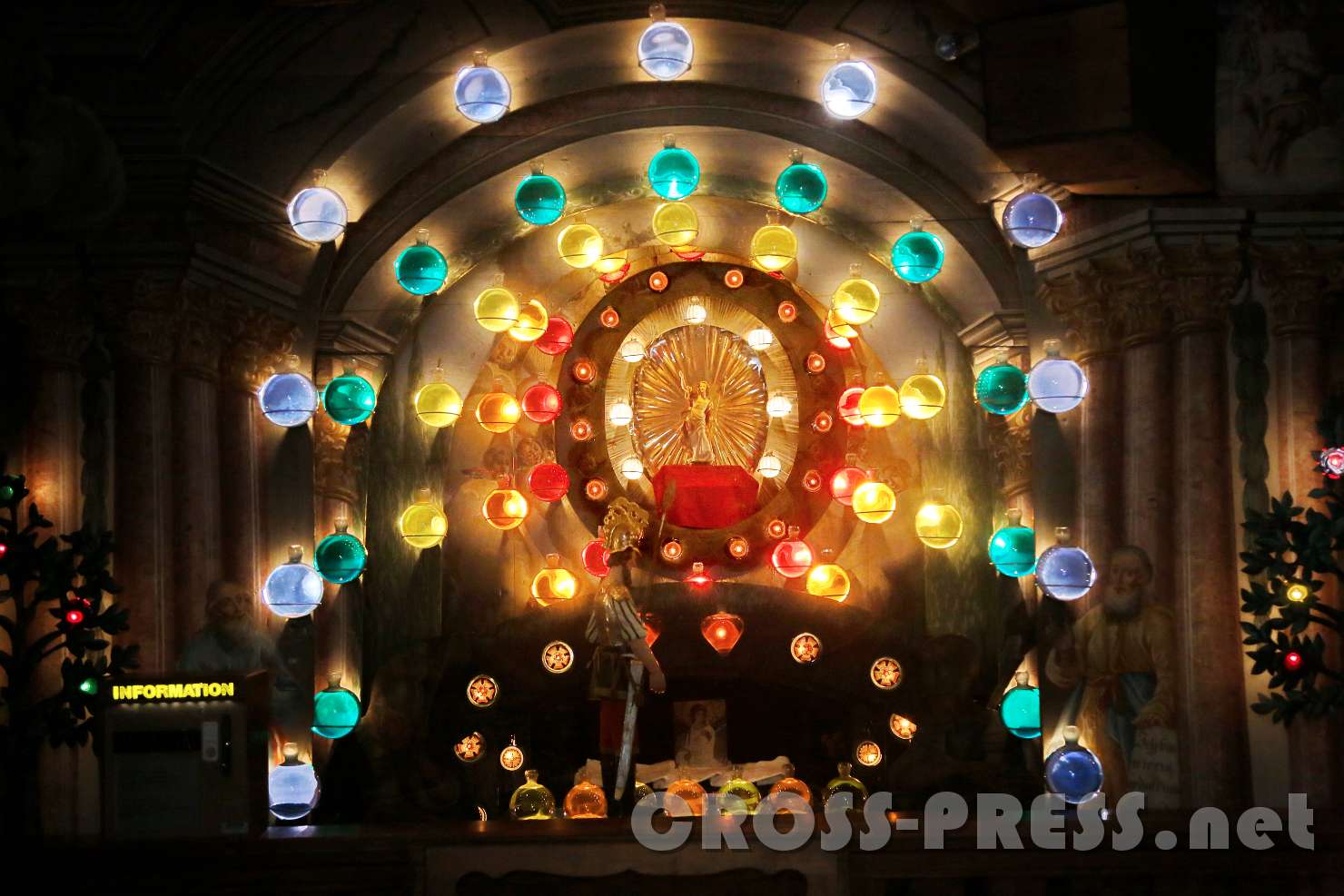 2017.09.30_18.00.01.jpg - Kapelle mit Grab Jesu