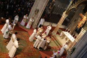 PriesterWeihe mit EB Gänswein in Hl.Kreuz