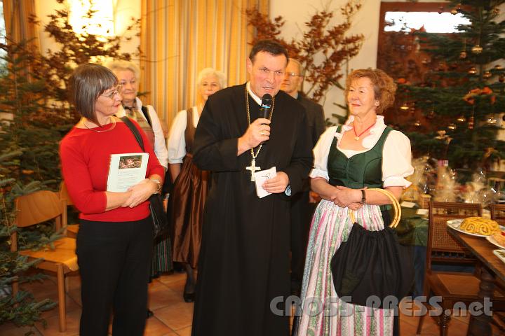 2011.12.10_11.18.41_01.jpg