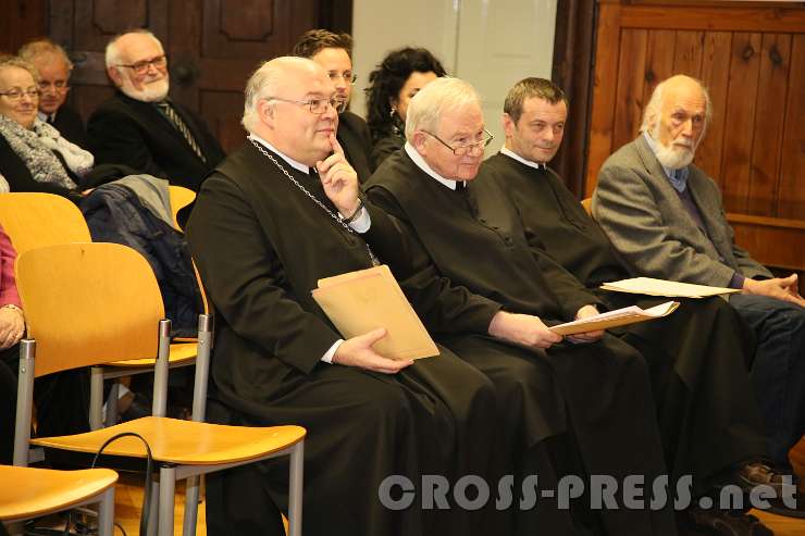 2016.10.30_15.49.26.JPG - Abt Petrus, P.Martin, Prior P.Laurentius und Prof. Ess