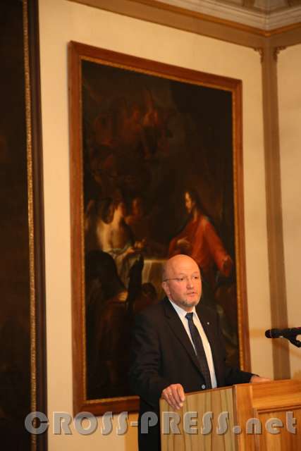 2017.01.13_17.49.17.jpg - Direktor Dr. Josef Wagner bei seiner Laudatio