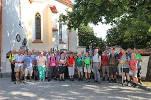 FriedensMarsch auf den Spuren Matzenbergers Vor dem Abmarsch.