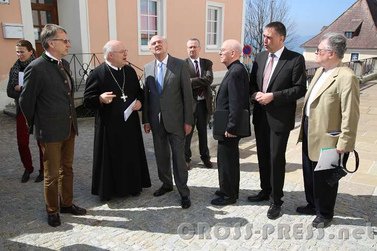 2016.04.13_11.23.53.JPG - Besichtigung der Renovierungsarbeiten an der Basilika.