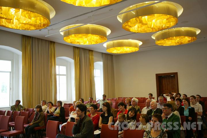 2008.06.08_11.17.20.JPG - Der Festsaal im Schloss erstrahlt in goldenem Glanz.