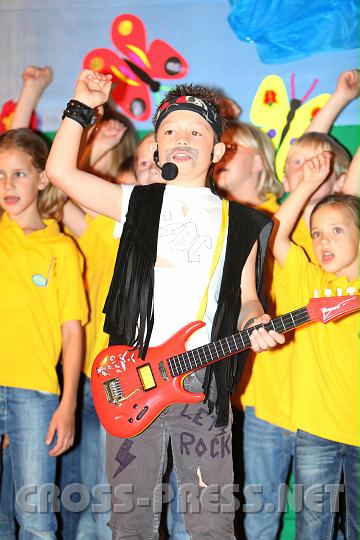 2010.06.26_19.21.45.jpg - Rocksnger Shaky (Stephan Berndl) ist klarerweise ebenfalls ein Musiker.