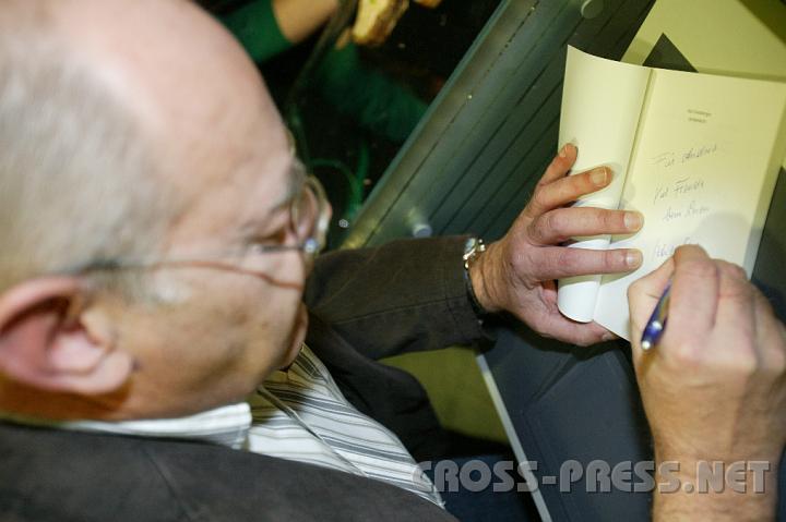2008.11.14_21.44.43.JPG
