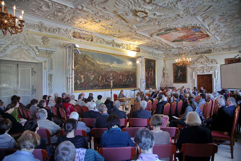 25 Jahre Vision 2000 Die Vorträge im Kaisersaal fanden vor einem großen Publikum statt.