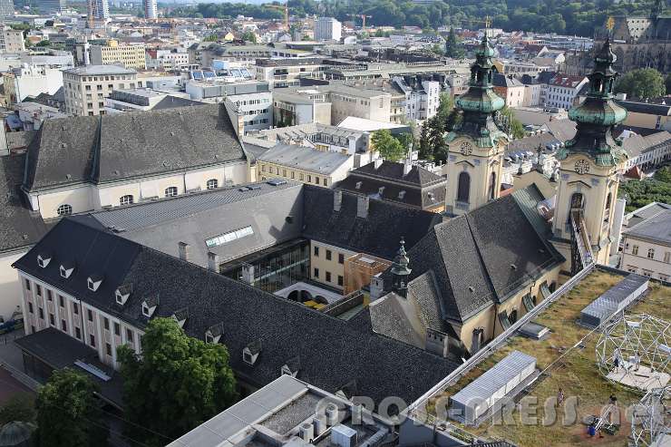 2016.07.08_18.04.31.JPG - Ursulinenkirche und -Hof.